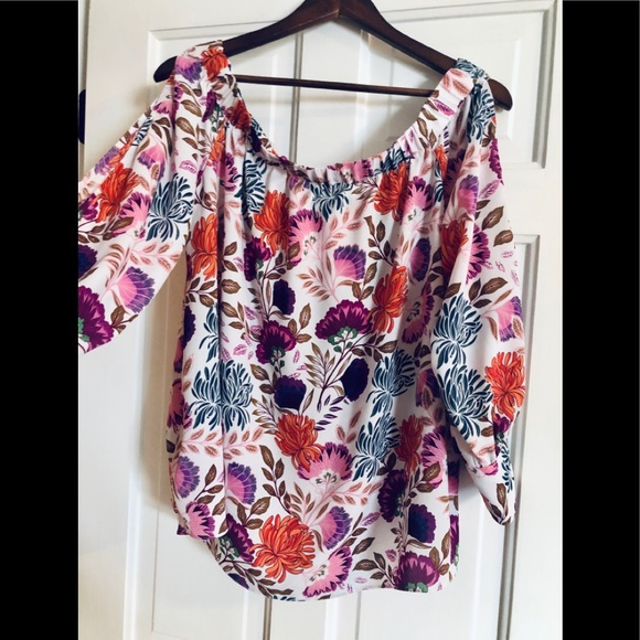 INC International off the shoulder split sleeve - Picture 2 of 7